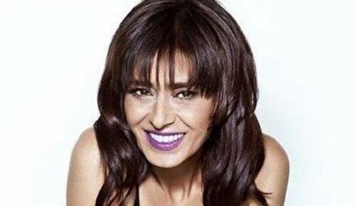 Yıldız Tilbe’den İki Klipli Bir Aşk Yorumu: “BiSelfie”