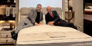 REKLAM YÜZÜ OLMAYA DEVAM EDECEK…