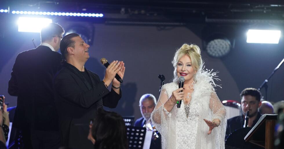 İstanbul ve Ankara’da Yılbaşı Coşkusu Günay Sahnesinde Yaşandı