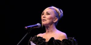 SİBEL GÖKÇE İZLEYENLERİ KENDİSİNE  HAYRAN BIRAKTI.