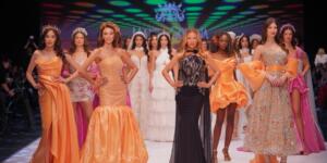 ÖZGE ULUSOY VE CEREN ARSLAN’LI MUHTEŞEM DEFİLEDE GÖRSEL ŞÖLEN