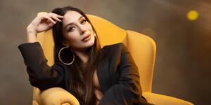 ECE GÜRSEL “KALBİN YALAN AKUSTİK” TÜM DİJİTAL PLATFORMLARDA YAYINDA