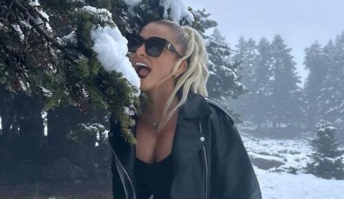 MARİA ANDRİA KÖYDEN DÜNYA MÜZİK SAHNESİNE