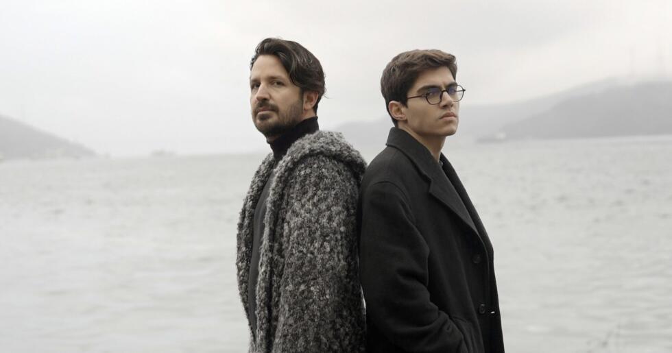 Mavi Gri ve Murat Güneş’ten Babasından Yaralı