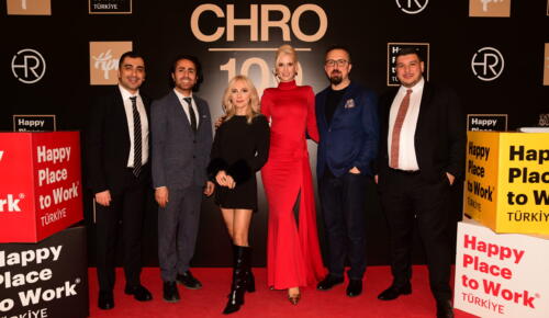 Wilma Elles’ten 100 ödül! Gecenin yıldızı Wilma Elles oldu…