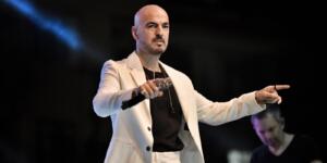 Soner Sarıkabadayı Türkiye turnesinde dur durak bilmiyor!