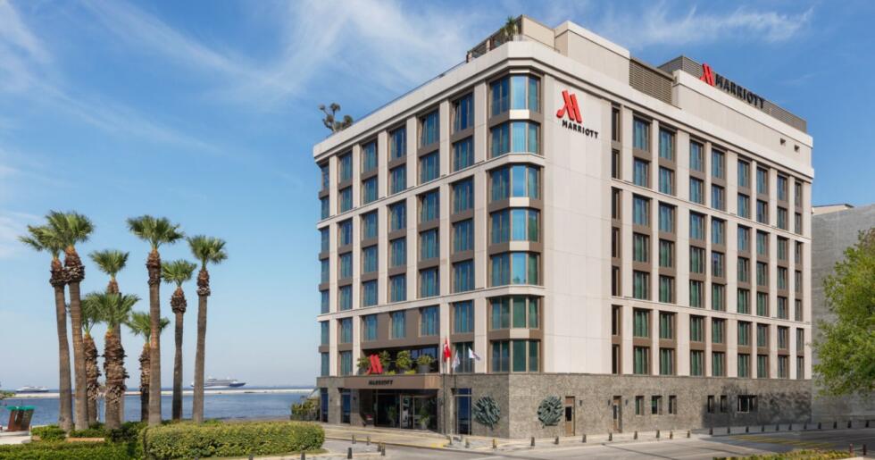 Şehrin Kalbinde, Aşkın İzmir Marriott Hali