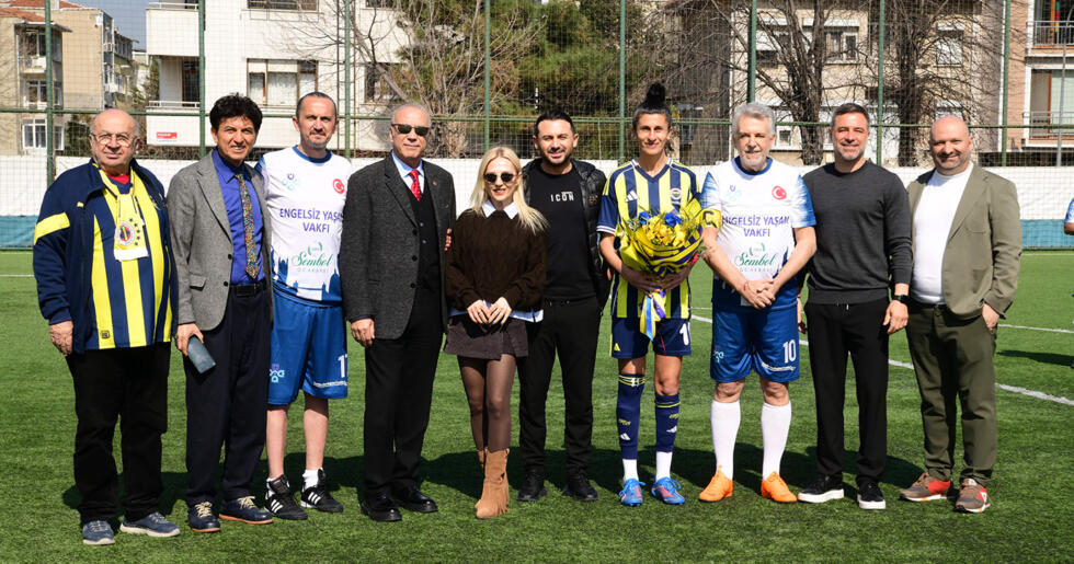 “Kadına Şiddete” futbollu mesaj  8 Mart için yeşil sahada buluştular