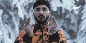 Yeni Şarkısıyla Zirvede!