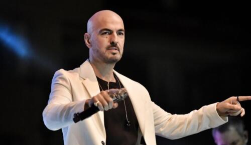 SONER SARIKABADAYI SAHNELERİ ATEŞE VERİYOR! KAHRAMANMARAŞ’A MÜZİK FIRTINASI GELİYOR! 