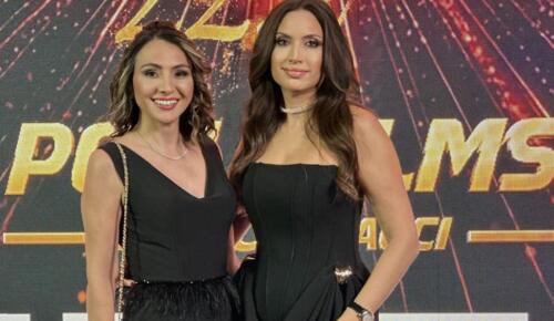 Uluslararası Başarıya Çifte Ödül. .