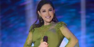 Aşkın Nur Yengi Bayramda Antalya’da Sahneyi Büyüledi