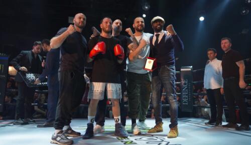 İstanbul’da Ringde Sahne de Alev Aldı! . Eypio: “Gerekirse Müziği Bırakırım!”