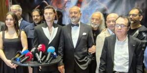 10 Nisan’da vizyona girmeye hazırlanan “Karabasan” sinema filmi için görkemli bir gala düzenlendi.