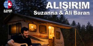 Kemençe eşliğinde düet.