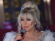 SAFİYE SOYMAN’A MASALSI KOSTÜM