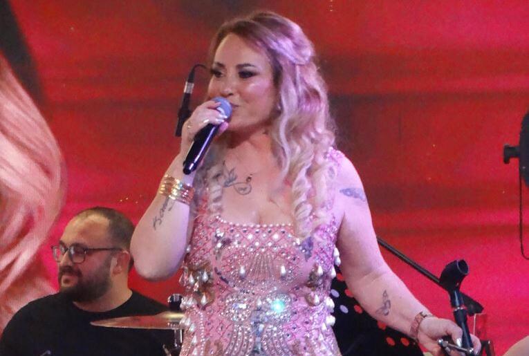 AYLİNCE’DEN ÇOCUKLARA ARMAĞAN