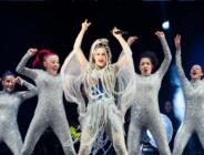 Atiye baharı sahnede başlattı!