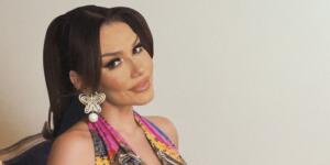 DENİZ SEKİ İLK DEFA FOSFORLU CEVRİYE MÜZİKALİYLE TİYATRO SAHNESİNDE!!