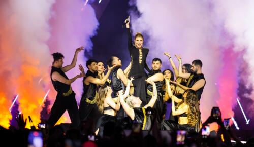 Gülben Ergen ve Mustafa Sandal’dan sahnede sürpriz düet