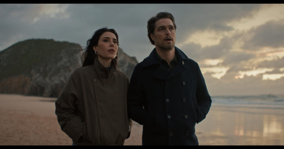 Cansu Dere’den sınırları aşan bir aşk hikâyesi