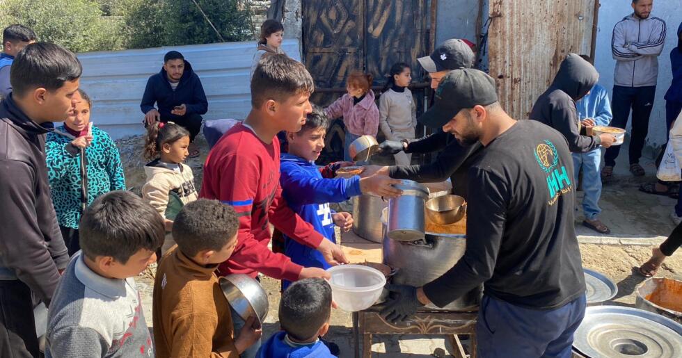 SELEN GÖRGÜZEL’İN YARDIMI GAZZE’YE ULAŞTI!