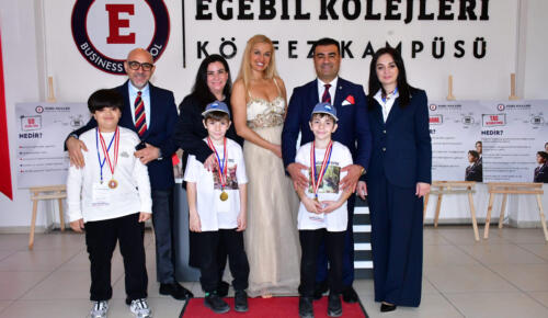 TABİATIN KIZI TUĞBA ÖZAY VE “SUYUN MELEKLERİ” KAZ DAĞLARI’NDA BULUŞTU