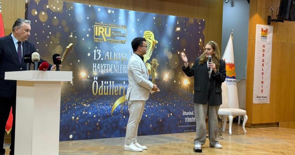 ALMİNA BESRA BABAR’A BÜYÜK ONUR