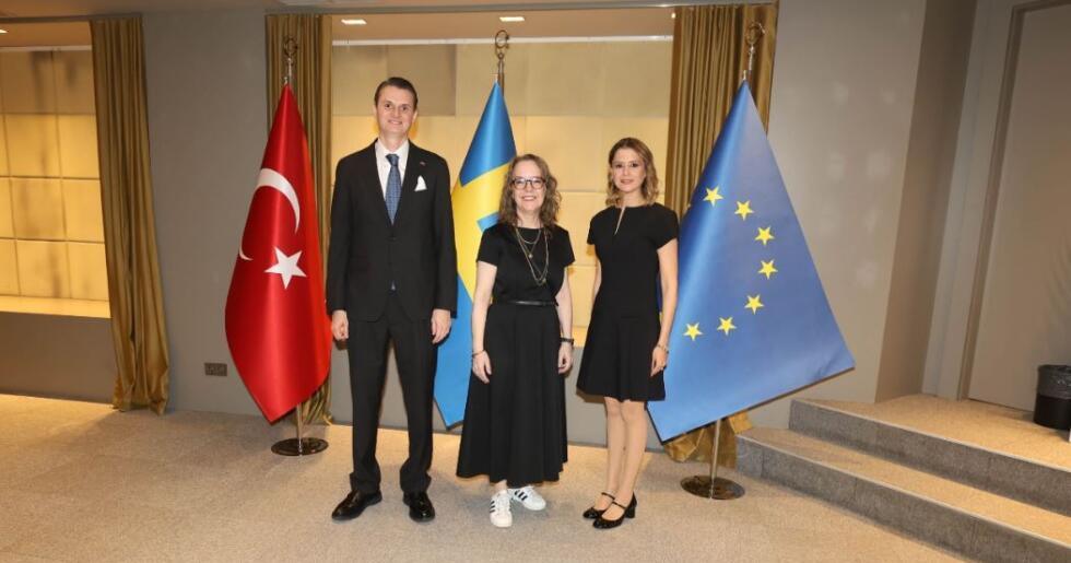 Feyzi Kaya İsveç Fahri Konsolosu oldu