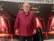Ödül Töreninde Akbaşoğlu Rüzgarı: Hem Şarkılarıyla Büyüledi