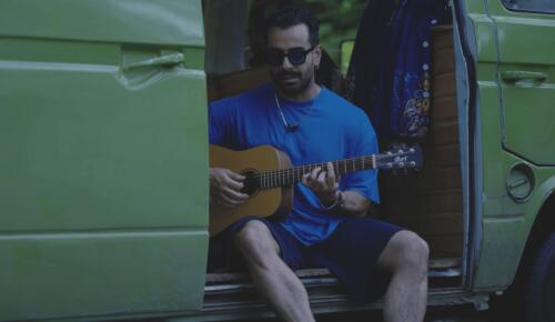 GÖKHAN TÜRKMEN’DEN “YALAN”A HOPA’DAN GELEN AKUSTİK DOKUNUŞ
