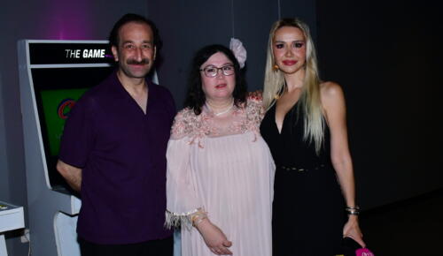 TELEVİZYON DÜNYASINDA MUTLU SON: YÖNETMEN AYGEN DEMİR VE OYUNCU EMRE ŞEN EVLENDİ!