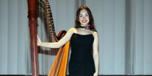 Zeynep Duru Güleç, bu kez Ahmed Adnan Saygun Sanat Merkezi’nde müzikseverlerin karşısına çıktı.