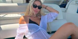 MELEK YILDIZ FIRTINASI! İZMİR’İN GÜZEL MODELİ CESUR TARZI VE ETKİLEYİCİ POZLARIYLA GÜNDEMDE