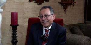 Tayfun Daşdemir Besteliyor ama hedeflerine ulaştıramıyor