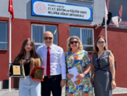 YEKÜV başarılı öğrencileri ödüllendirdi