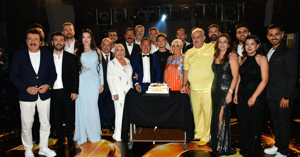 GAZİANTEP’TE YILDIZLAR GEÇİDİ: ŞAMDANCI VE BY MUSTAFA AÇILIŞI İLE GREEN PARK’TA GÖRKEMLİ GALA