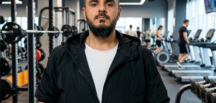 YÜZLERCE KİŞİYİ ZAYIFLATAN ÜNLÜ ROCK’ÇI