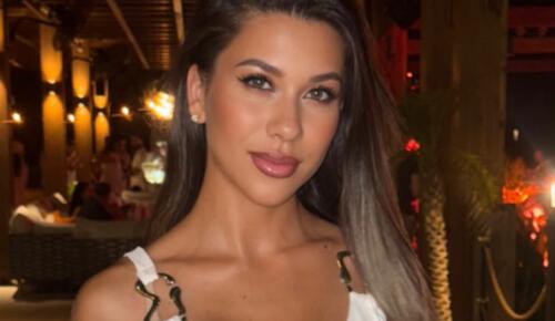 Seren Ahmet yaratıcı, hırslı, maceracı ve son derece kararlı biri