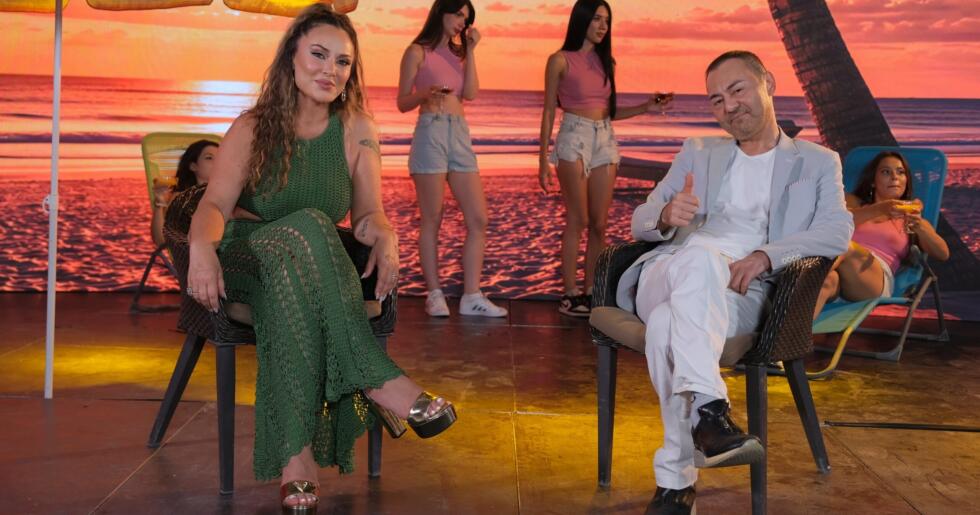 AYLİNCE VE SERDAR ORTAÇ’TAN YAZA “ROMANTİK AŞK” BOMBASI!