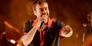 Hem Sahnede Hem Formda  Konserden Reklam Masasına