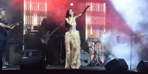 Rum şarkıcı Ivi Adamou, Bodrum’da sahne aldı