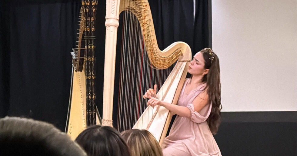 Genç Arpist Zeynep Duru Güleç’ten Uluslararası Başarı