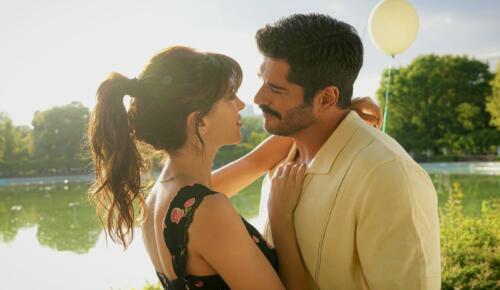 BURAK ÖZÇİVİT VE BEYZA GÜMÜLCİNE’DEN İLK KARELER GELDİ!