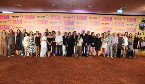 TUZLU KAHVE’ DİZİSİ TV YAYININDAN 24 SAAT SONRA YALNIZCA HBO MAX’TE YAYINLANACAK!