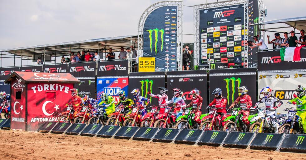 NG AFYON MOTOFEST’TE İLK GÜN MÜZİK VE EĞLENCEYLE BAŞLADI